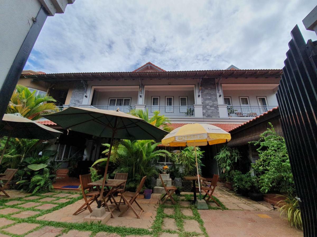Ostello Nika'S House Siem Reap Esterno foto